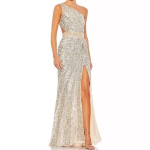 Mac Duggal
Sequined One Shoulder Draped Lace Up Gown